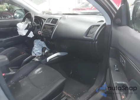 2014 Mitsubishi Outlander Sport Es z USA, uszkodzony, nr VIN 4A4AR3AU2EE003949